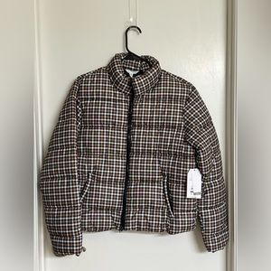 New with tags womens puffer jacket